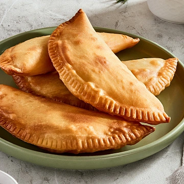 Чебуреки: хруст + сок = идеальный перекус!